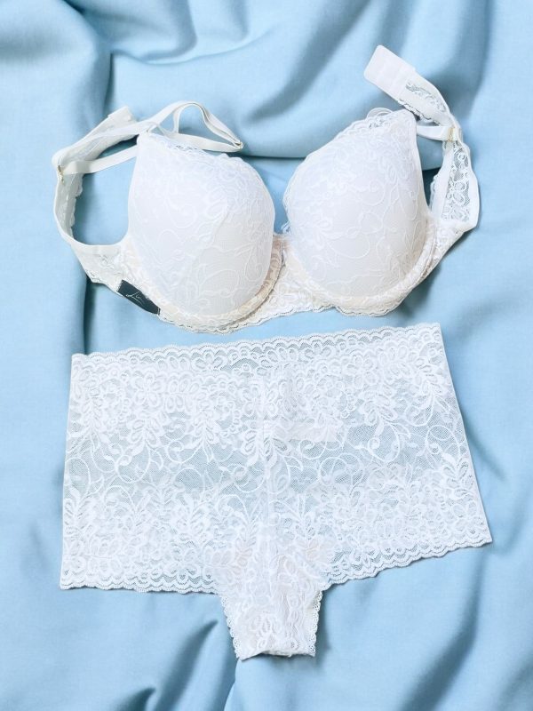 CONJUNTO ENCAJE BLANCO LIONA